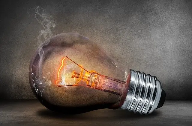light-bulb-503881_640 (1)