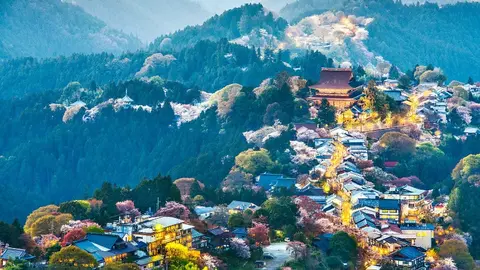  3 yoshinoyama--japan-GettyImages-488852217 