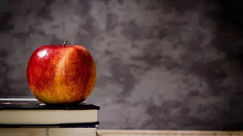 apple-256263_640
