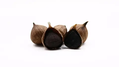 2022-11-14-Zulkifly-Bolehkah-Mengonsumsi-Black-Garlic-Done 900