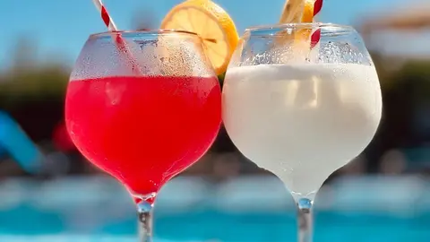 drinks-8047945_1280