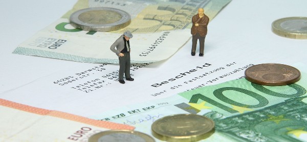 600 tax-office-g996b5781b_1280(1)